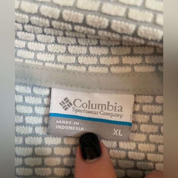 Columbia Hoodie, XL - Picture 6 of 7